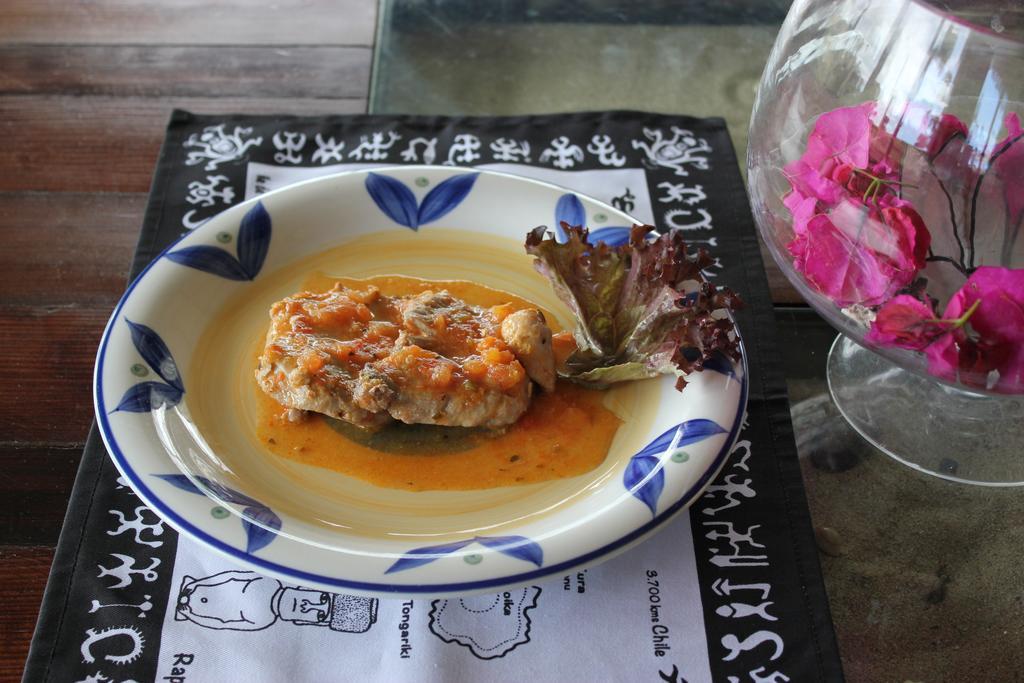 Hare Pakoba Guest House Hanga Roa Exterior foto