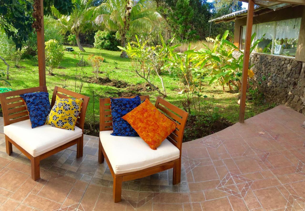 Hare Pakoba Guest House Hanga Roa Exterior foto